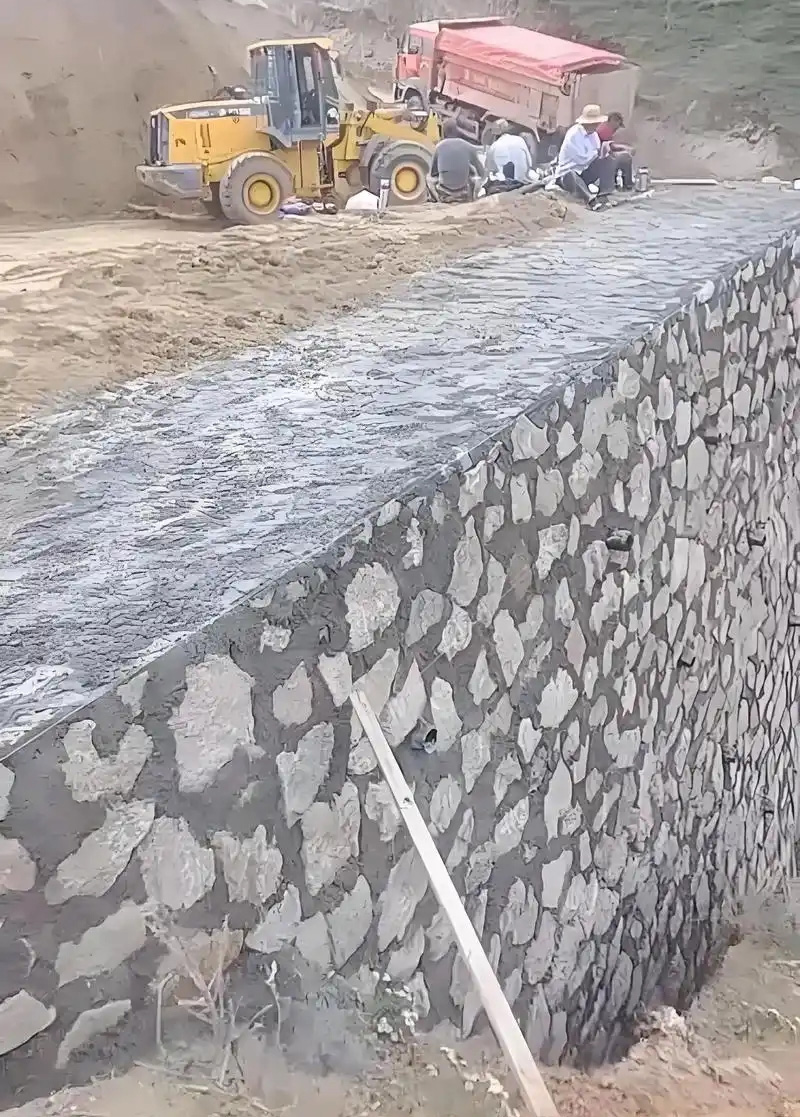 荷泽鄄城县边坡加固